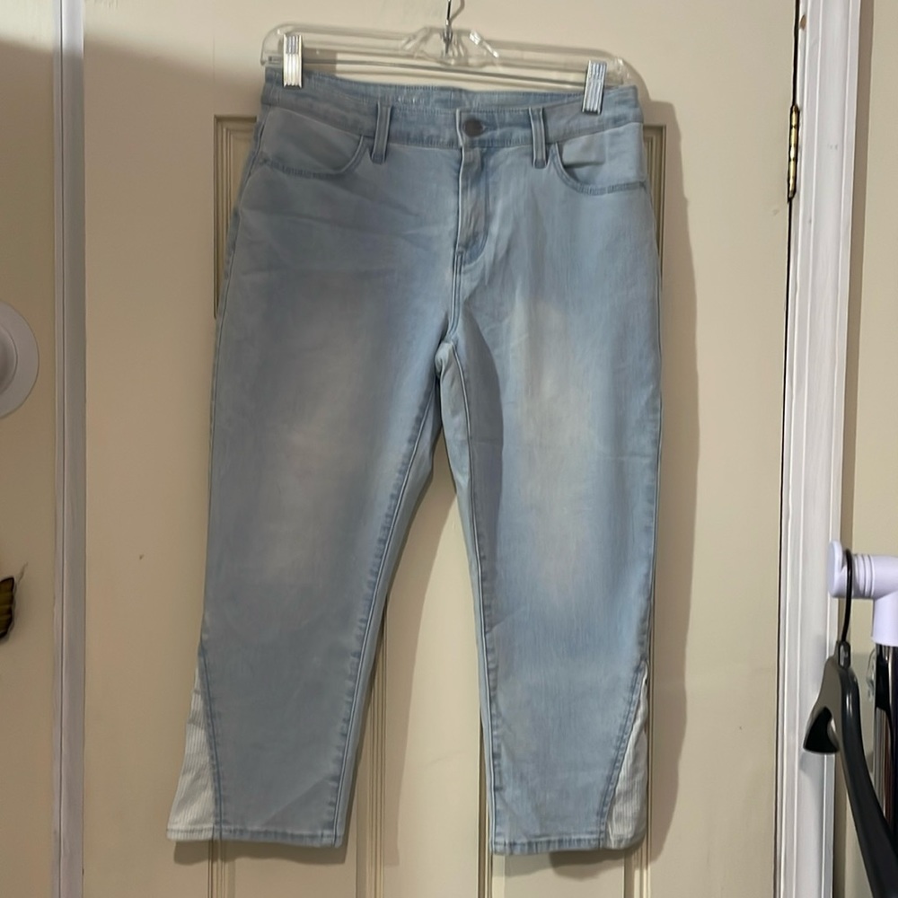 Chicos Capris